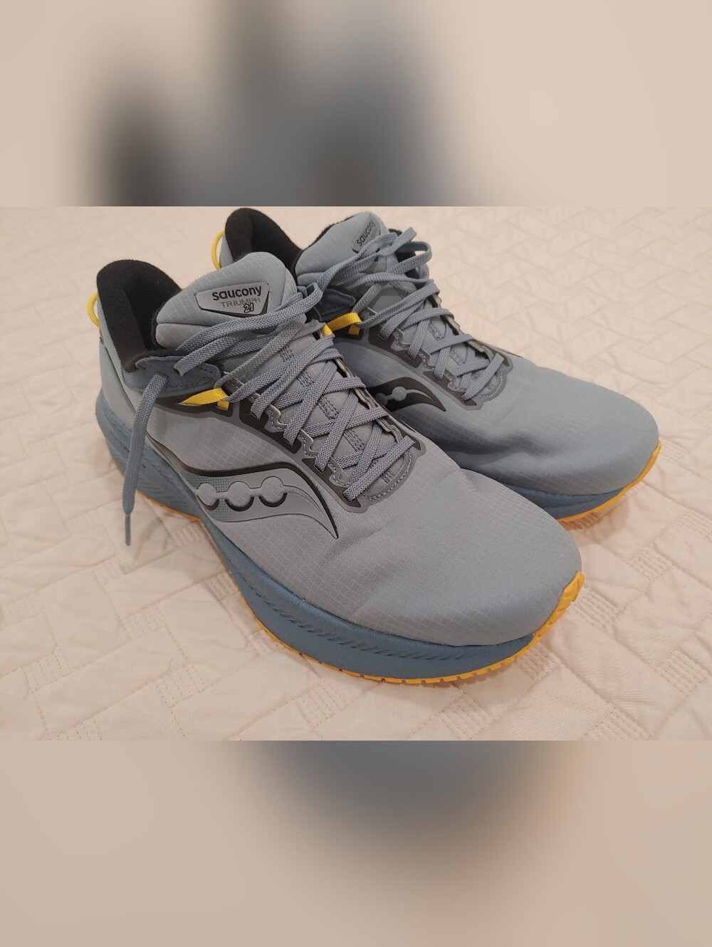 Saucony Triumph 21 Gore Tex Men's Size 12.5 Pristine Condition